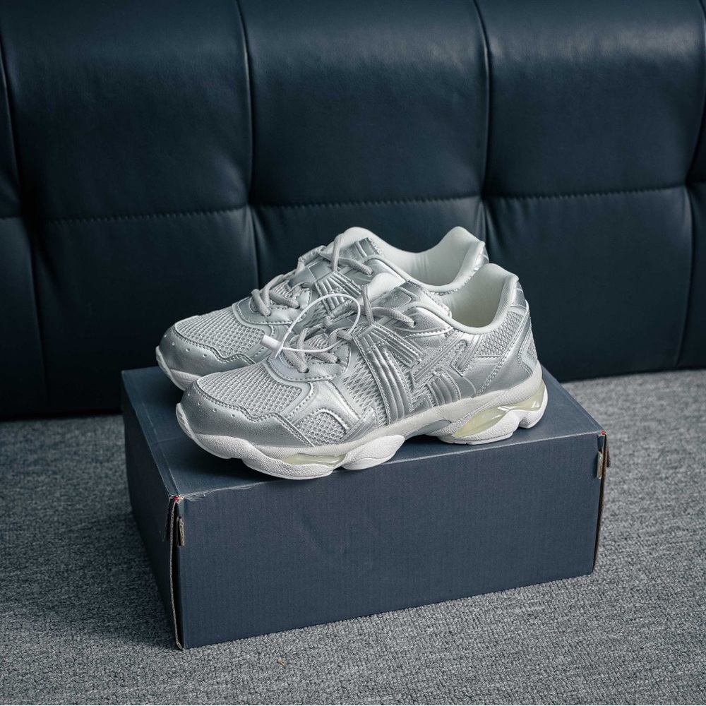 Onitsuka Tiger by Asics Silver Women's Athletic Flats